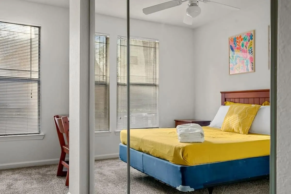 Apartament 5 Mi To Busch Gardens + 2 Mi To Usf + Pool + Gym Tampa