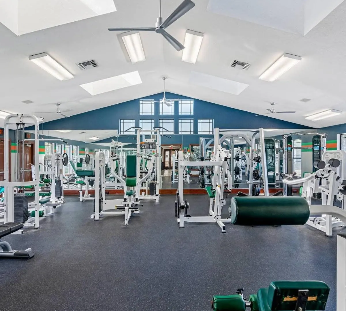 Apartament 5 Mi To Busch Gardens + 2 Mi To Usf + Pool + Gym Tampa Stany Zjednoczone Ameryki