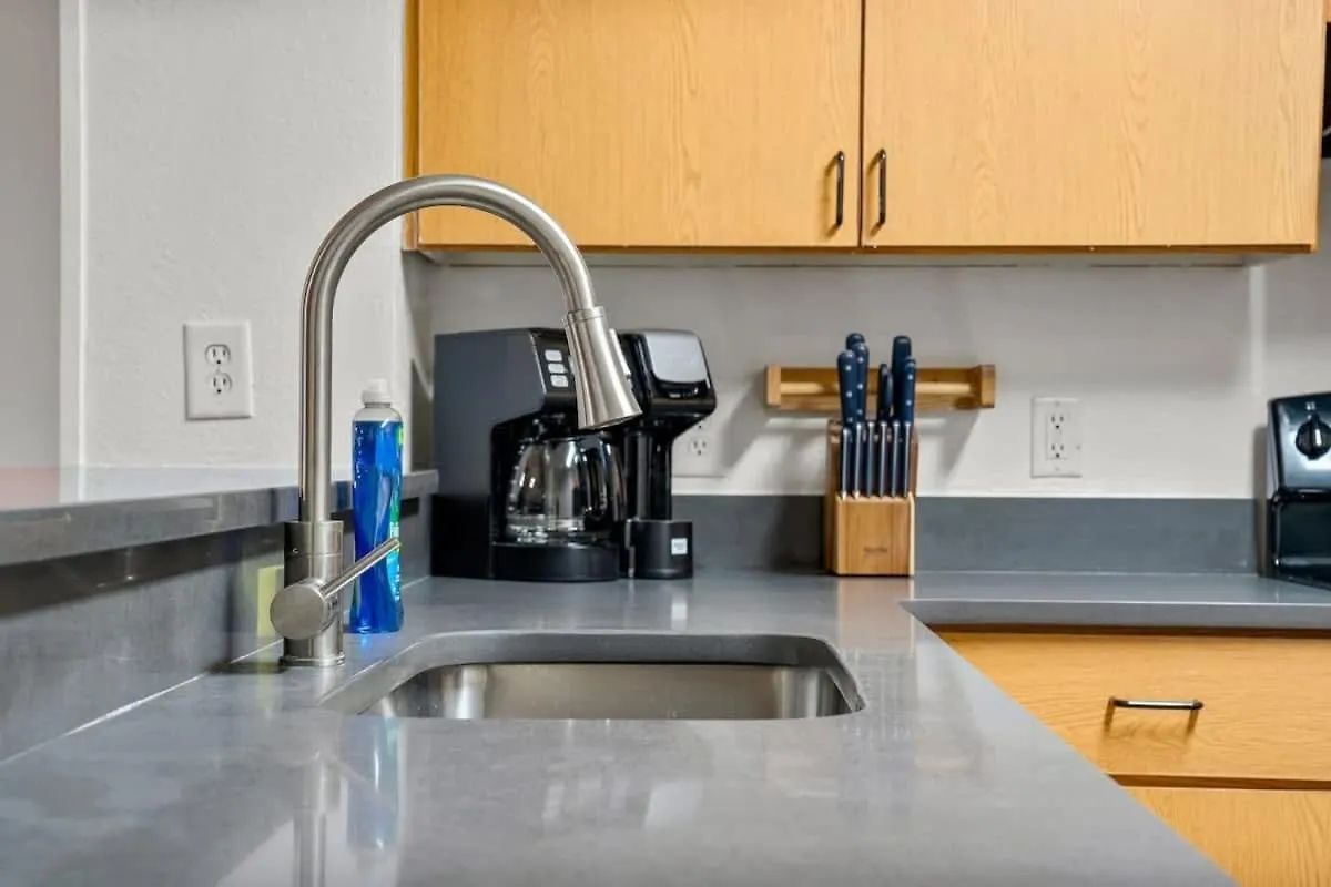 Apartament 5 Mi To Busch Gardens + 2 Mi To Usf + Pool + Gym Tampa Stany Zjednoczone Ameryki